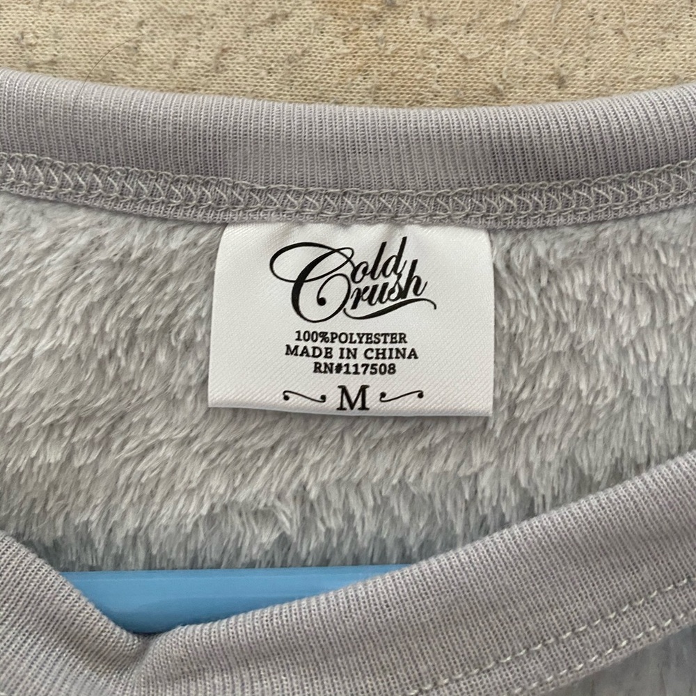 Gold Rush “Not a Morning Person” plush sweater - Picture 3 of 3